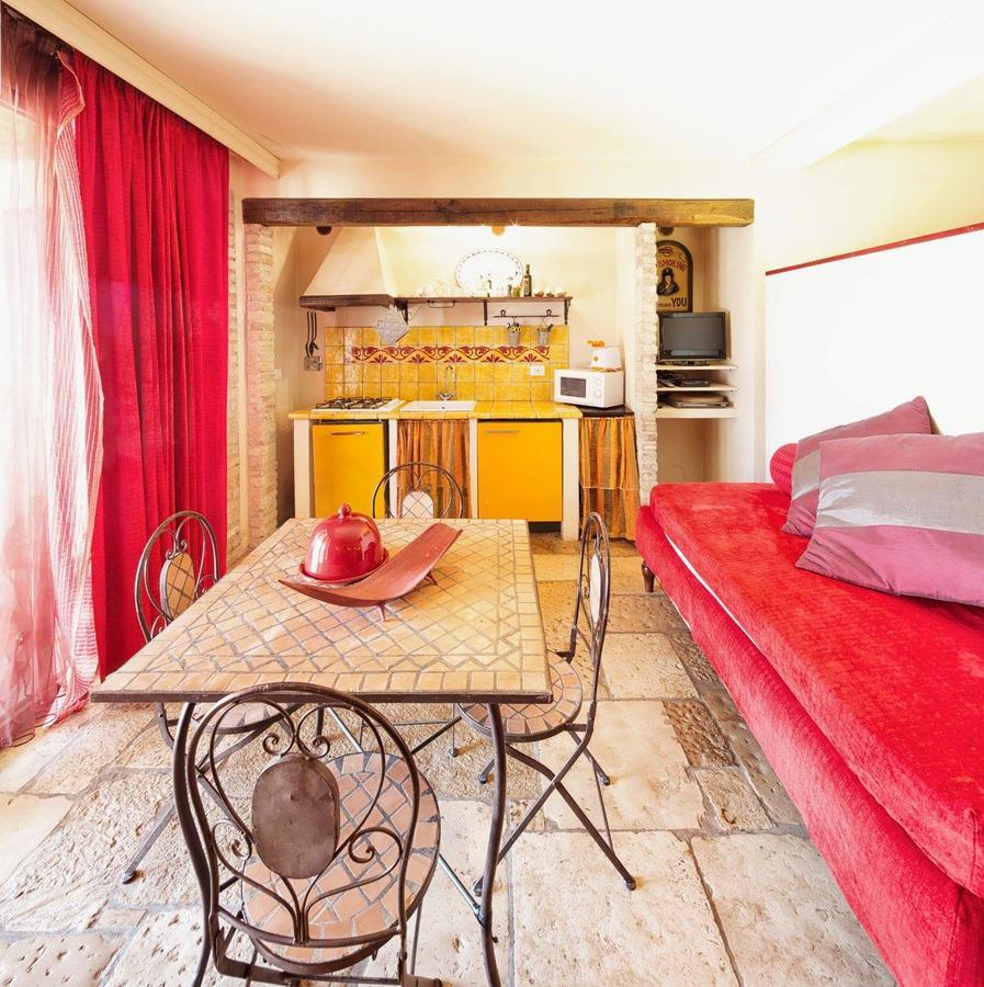 La Cavetta Country House Тревиньяно-Романо Экстерьер фото
